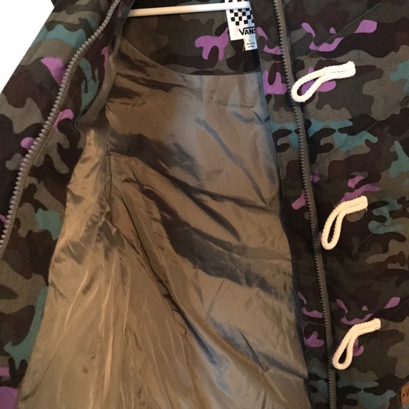 vans puffer vest - Picture 6 of 7